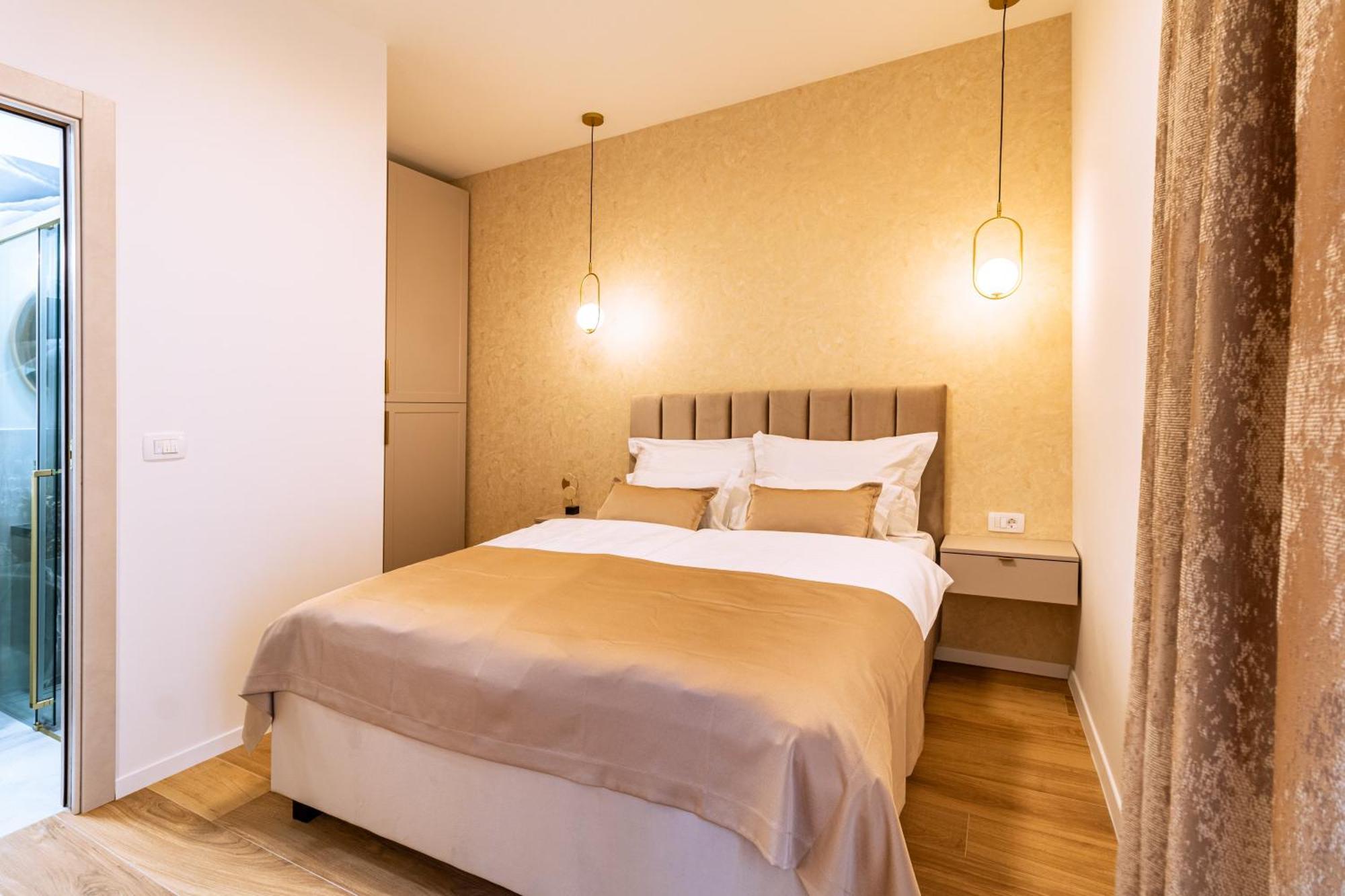 Luxury 2 Bedroom-2 Bathroom Apartment & Studio App With Rooftop Terrace Spalato Esterno foto